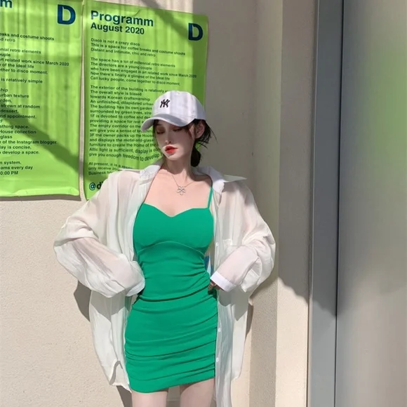 Stylish Dress - Picture 6 of 7